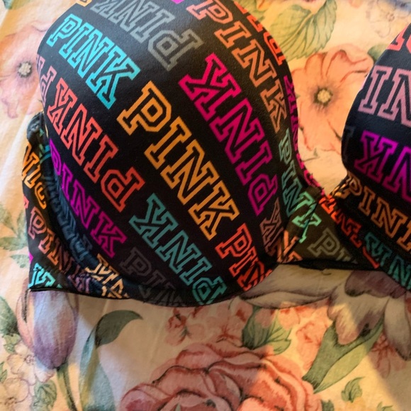 Pink Victoria Secret Women’s Bra Size 36 D - Picture 2 of 8